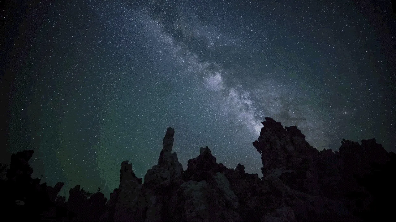 两张大气星空PPT背景图片